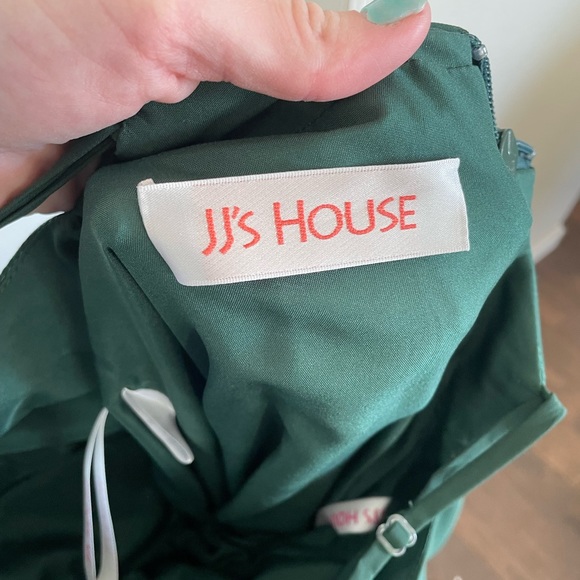 ⭐️2xHP⭐️ JJ’s House Hunter Green Floor Length Spaghetti Strap Dress - Picture 8 of 13